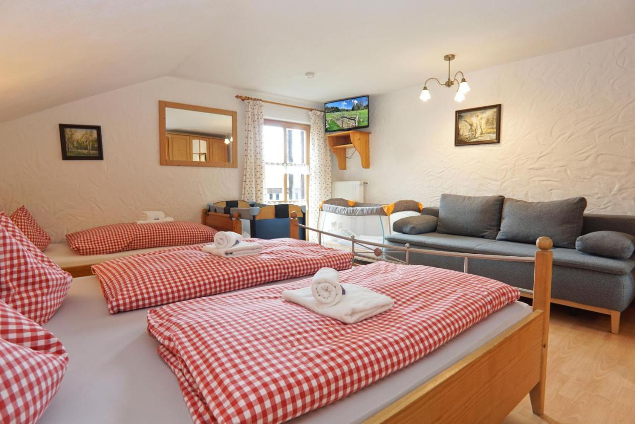 Feriengut Zum Fuerst'N Mit Aussenwhirlpool Und Sauna Eppenschlag Esterno foto